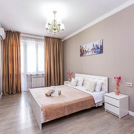 Udobnaya 2 Comnatnaya Quartira V Centre Almaty Apartment ภายนอก รูปภาพ